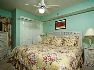 фото отеля Meyer Real Estate Vacation Rentals Four Winds Orange Beach