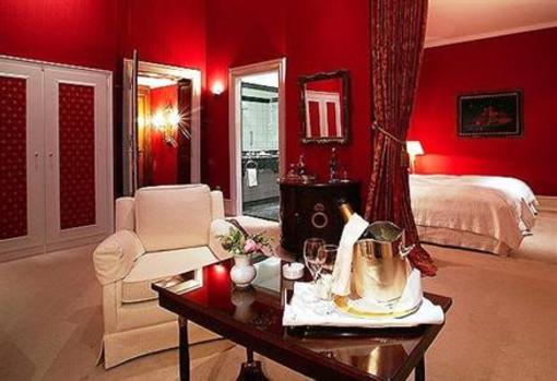 фото отеля Schlosshotel Hugenpoet Essen