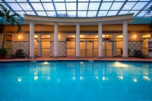 фото отеля Radisson Hotel Cincinnati Riverfront