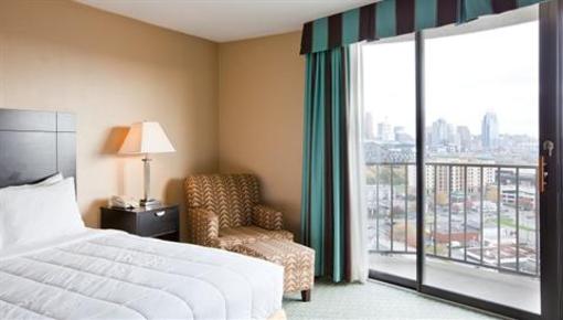 фото отеля Radisson Hotel Cincinnati Riverfront