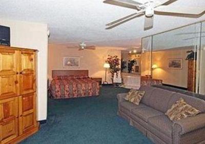 фото отеля Rodeway Inn Mount Pleasant (South Carolina)