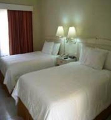 фото отеля Holiday Inn Express Cancun Zona Hotelera