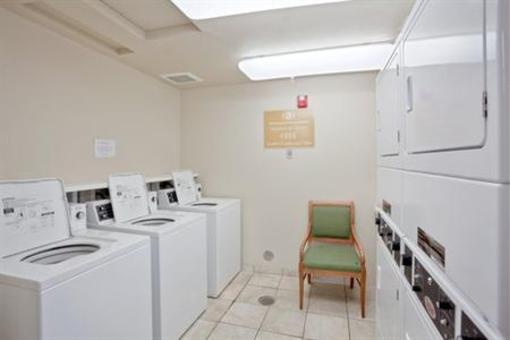фото отеля Candlewood Suites Medford