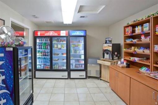 фото отеля Candlewood Suites Medford