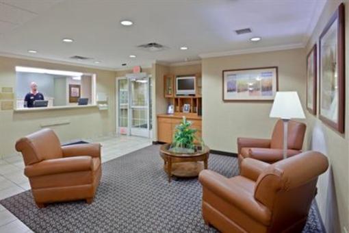 фото отеля Candlewood Suites Medford