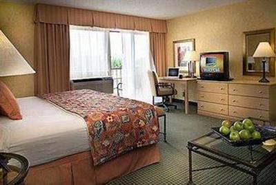 фото отеля DoubleTree by Hilton Santa Fe