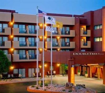 фото отеля DoubleTree by Hilton Santa Fe