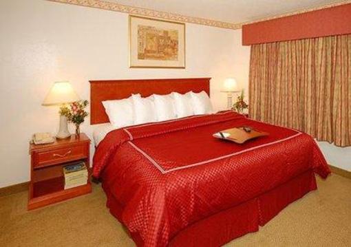 фото отеля Comfort Suites Arena