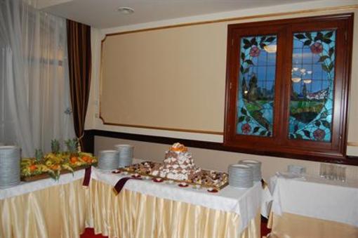 фото отеля Hotel Elite Oradea
