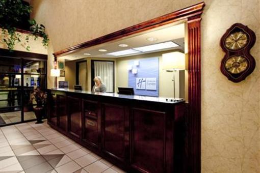 фото отеля Holiday Inn Express Hotel & Suites Lexington (South Carolina)