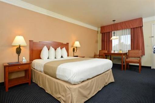 фото отеля BEST WESTERN Cordelia Inn