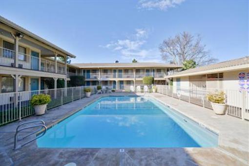 фото отеля BEST WESTERN Cordelia Inn