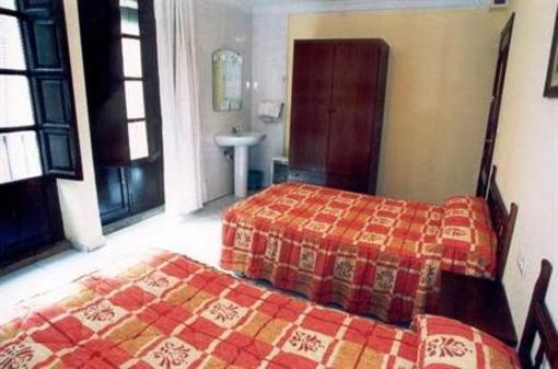фото отеля Hostal Zacatin
