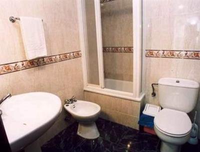 фото отеля Hostal Zacatin