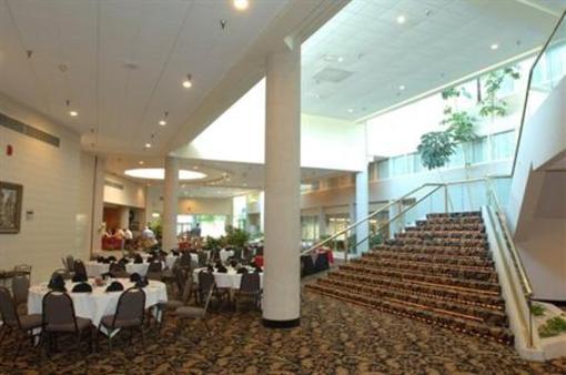 фото отеля Holiday Inn Hurstbourne East Louisville (Kentucky)