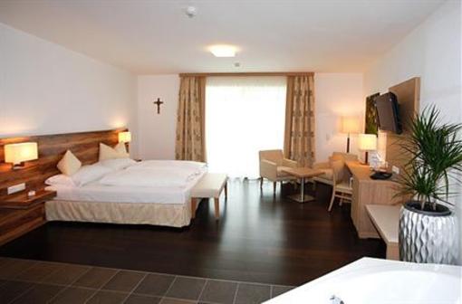 фото отеля Relax & Wanderhotel Poppengut