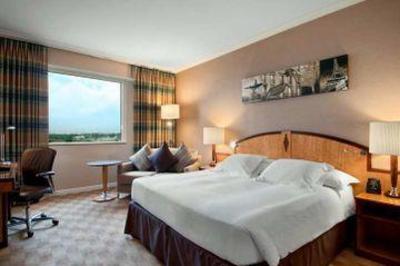 фото отеля Hilton Paris Charles de Gaulle Airport
