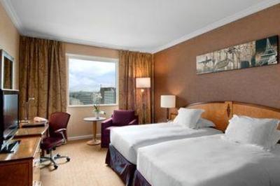 фото отеля Hilton Paris Charles de Gaulle Airport