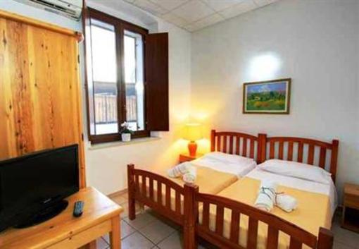 фото отеля Cagliari - Hostel Marina
