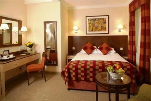 фото отеля Highfield House Hotel