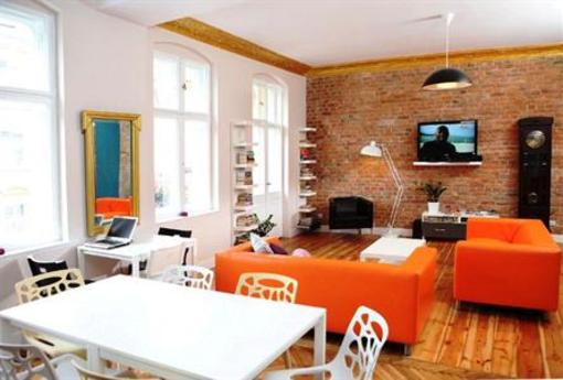 фото отеля Blooms Boutique Hostel and Apartments