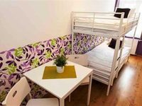 Blooms Boutique Hostel and Apartments