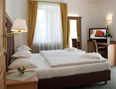 фото отеля Family Hotel Posta