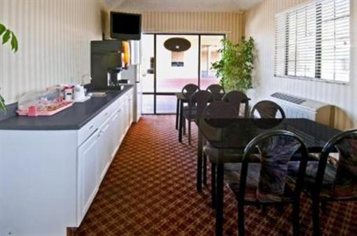 фото отеля Americas Best Value Inn & Suites - LAX El Segundo