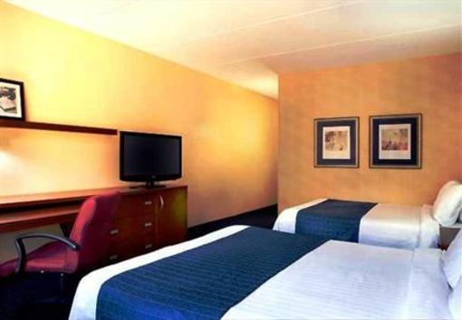 фото отеля Courtyard by Marriott Atlanta Gwinnett Mall