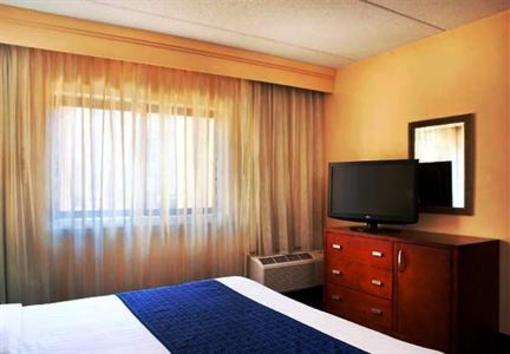 фото отеля Courtyard by Marriott Atlanta Gwinnett Mall