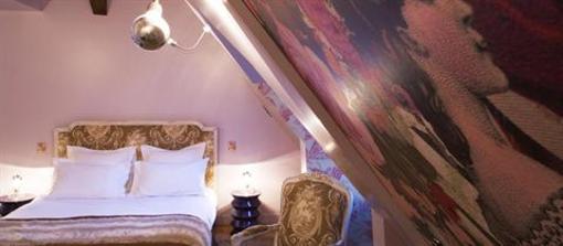 фото отеля Hotel du Petit Moulin