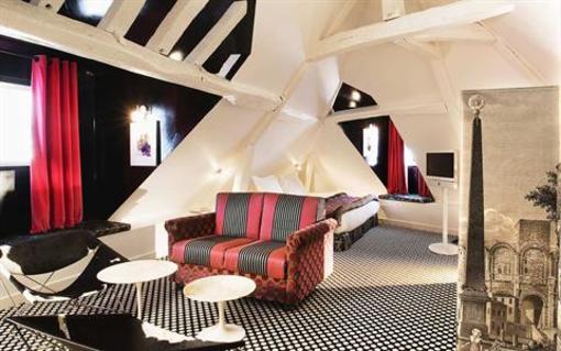 фото отеля Hotel du Petit Moulin