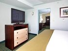 фото отеля Holiday Inn Express Hotel & Suites Norfolk International Airport