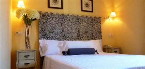фото отеля HOTEL HOSPEDERIA DE LOS REYES
