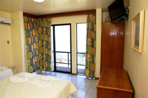 фото отеля Hotel Vila das Palmeiras