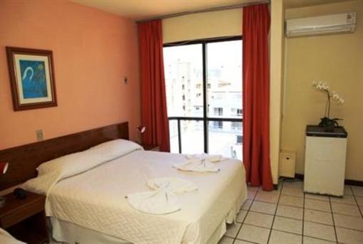 фото отеля Hotel Vila das Palmeiras