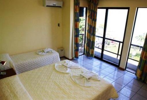 фото отеля Hotel Vila das Palmeiras