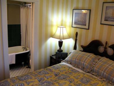 фото отеля Calgary Westways Guest House