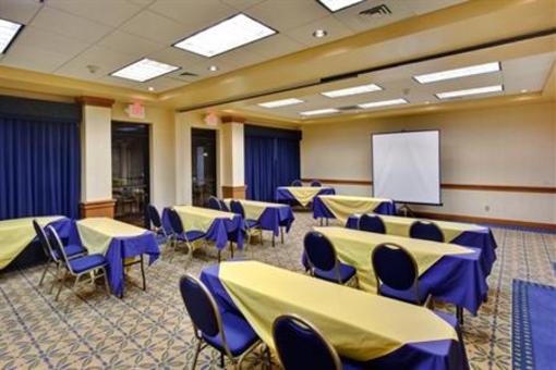 фото отеля Holiday Inn Express Flagstaff
