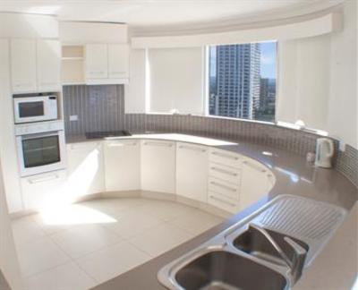 фото отеля Zenith Ocean Front Apartments