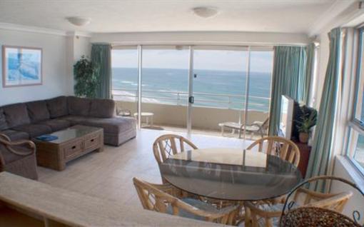 фото отеля Zenith Ocean Front Apartments