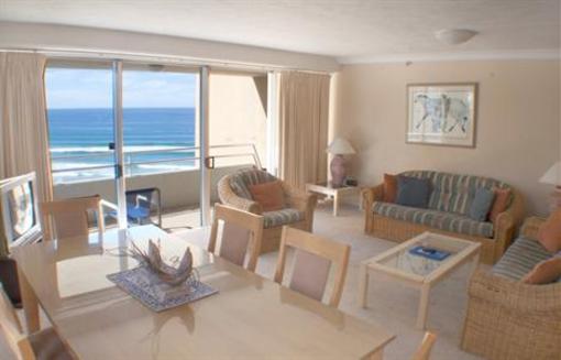 фото отеля Zenith Ocean Front Apartments
