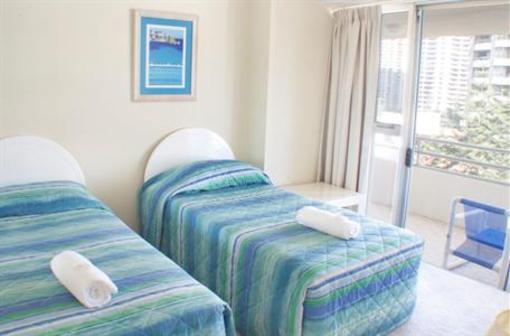 фото отеля Zenith Ocean Front Apartments