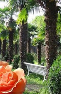 фото отеля Logis Le Mas De La Roseraie