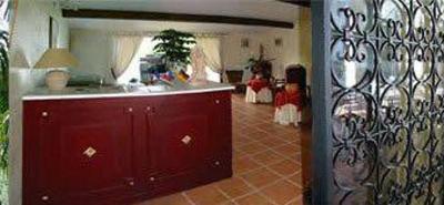 фото отеля Logis Le Mas De La Roseraie