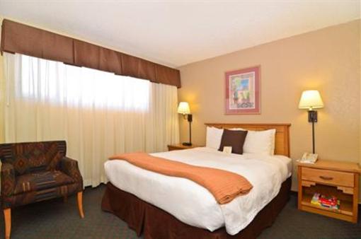 фото отеля BEST WESTERN Turquoise Inn and Suites