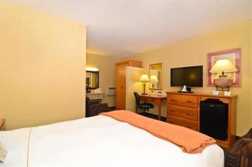 фото отеля BEST WESTERN Turquoise Inn and Suites
