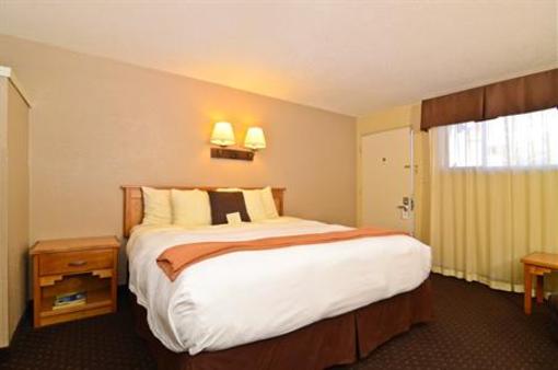 фото отеля BEST WESTERN Turquoise Inn and Suites
