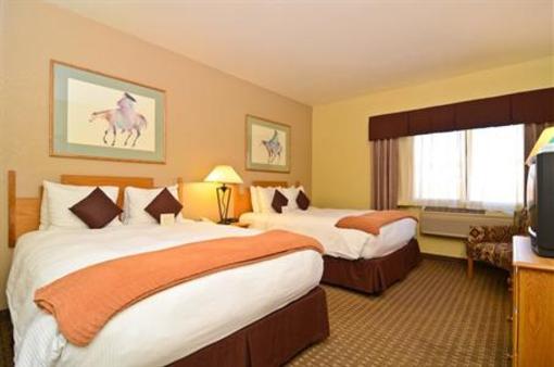 фото отеля BEST WESTERN Turquoise Inn and Suites