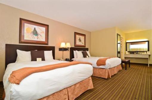 фото отеля BEST WESTERN Turquoise Inn and Suites